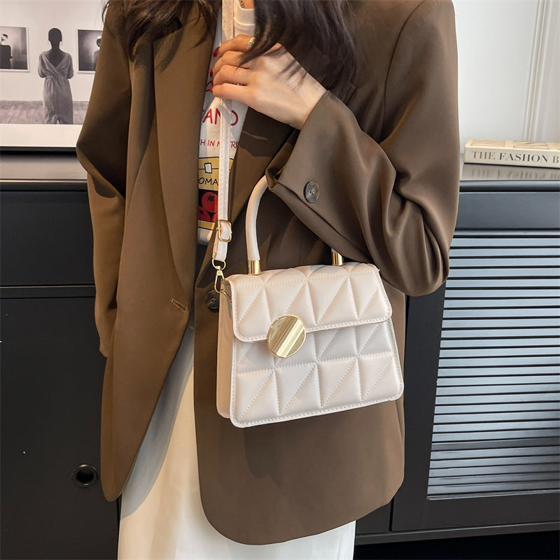 Petit sac à main au design géométrique