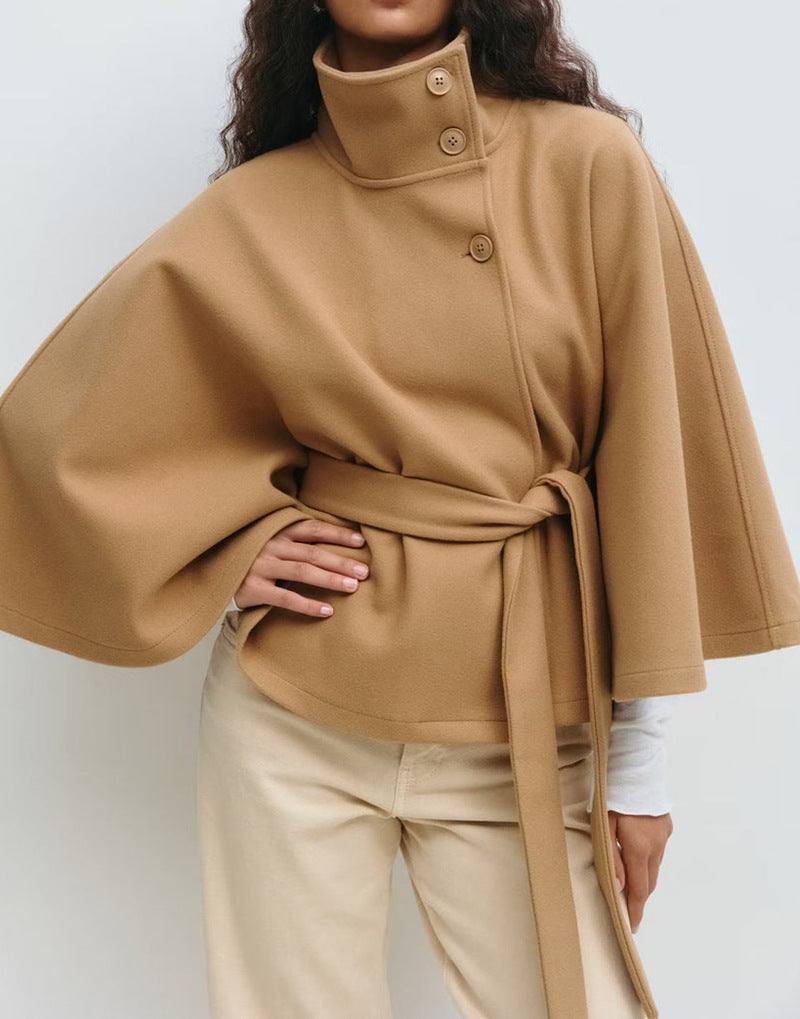 Manteau Long Ceinturé Femme – Col Montant