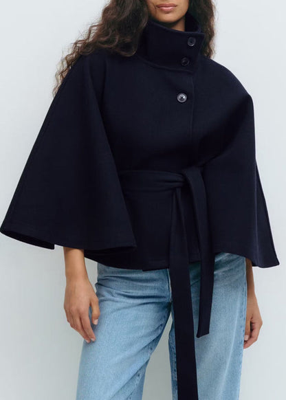 Manteau Long Ceinturé Femme – Col Montant