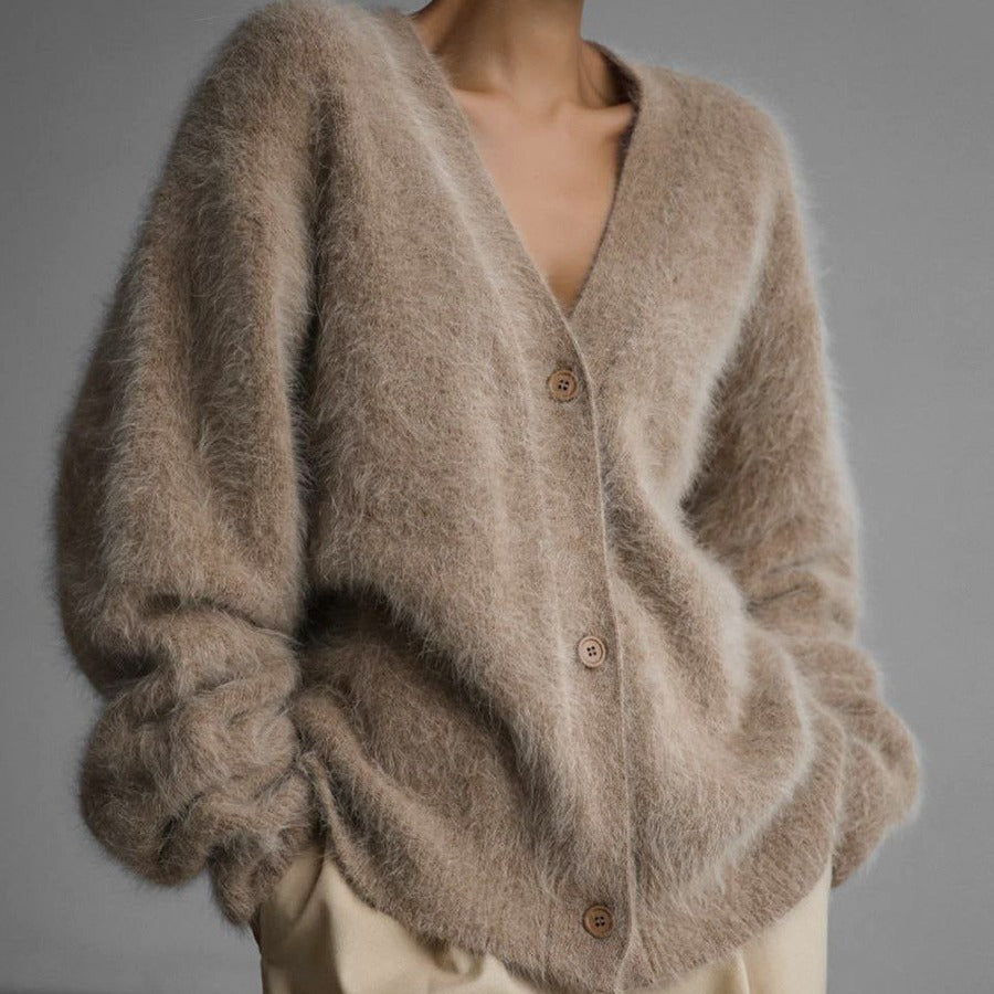 Cardigan Femme Ample à Col V – Tricot Doux Boutonné