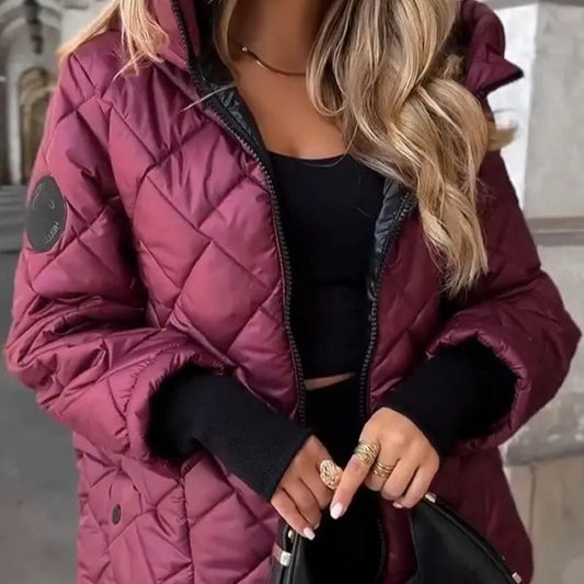 Veste Courte à Capuche – Légère & Élégante